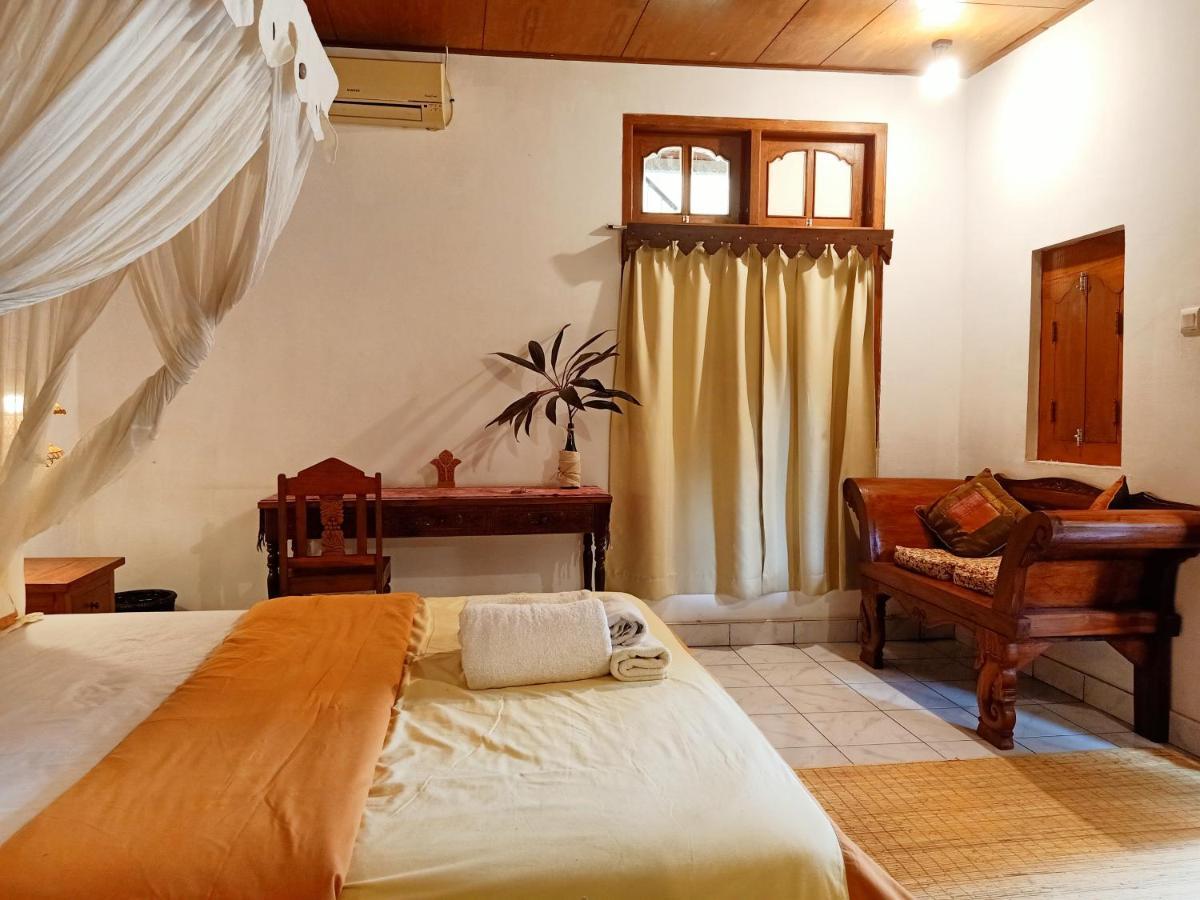 Binaria Museum Hotel Lovina  Ngoại thất bức ảnh