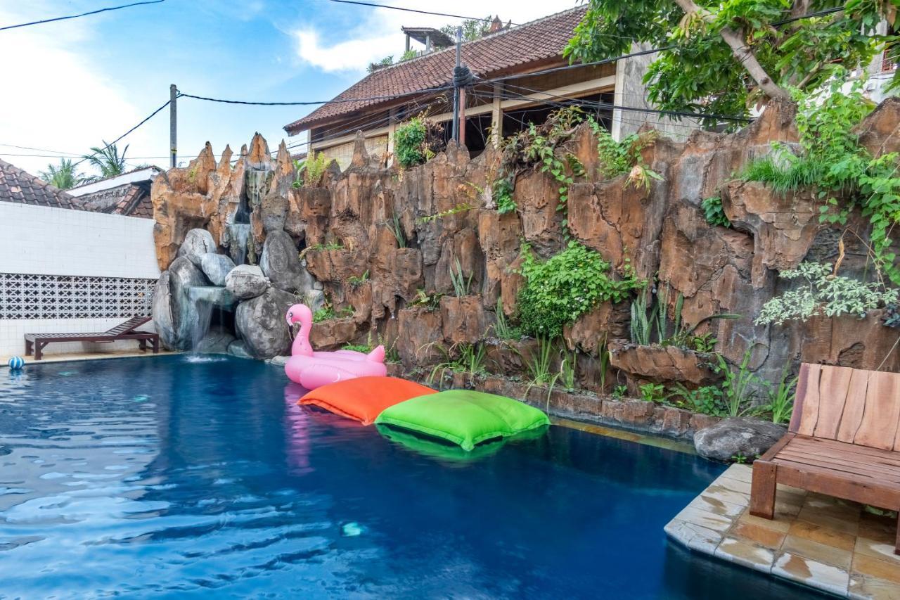 Binaria Museum Hotel Lovina  Ngoại thất bức ảnh